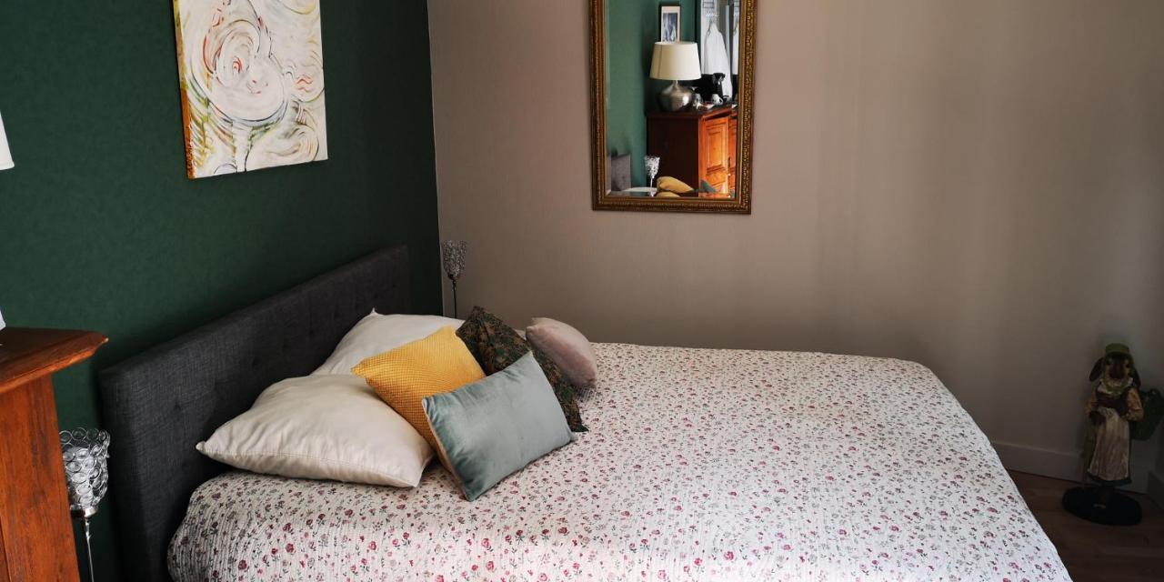 La Cour Du Puits Chambre Maxime Cormeilles  Exterior photo